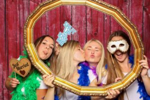 background image for selfie mirror hire page